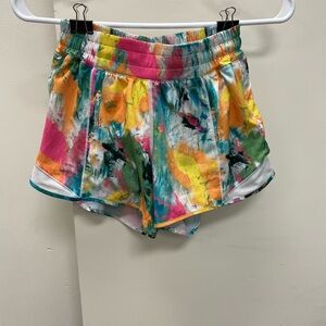 Lululemon Athletica Printed Hottie Hot shorts 2.5